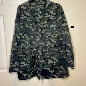 Women’s Camo Jacket